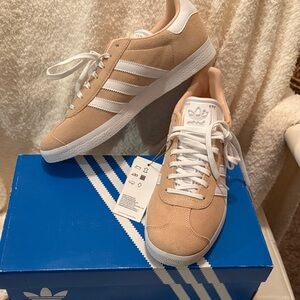 Women’s Adidas Beige and White Classic Gazelle Sneakers